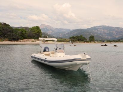 Bateau semi-rigide Capelli Tempest 650 · 2017 · CAPELLI Tempest 650 (1)