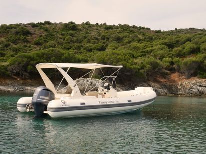 Bateau semi-rigide Capelli Tempest 770 · 2018 · CAPELLI Tempest 770 (1)