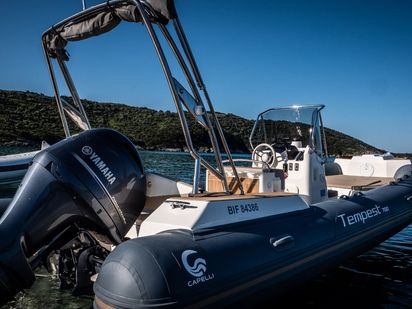 Gommone Capelli Tempest 700 · 2016 · CAPELLI Tempest 700 (0)