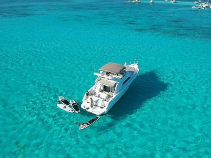 Casa flotante Sea Ray 245 · 2004 · 51ft Sea Ray luxury yacht (1)