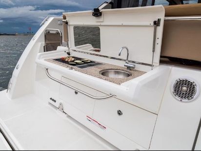 Bateau à moteur Sea Ray 400 Sundancer · 2016 · 43 Ft Sea Ray (1)