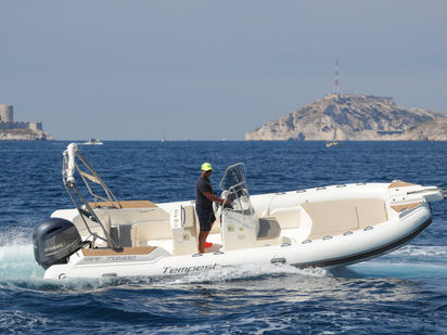 Bateau semi-rigide Capelli Tempest 700 · 2019 (0)