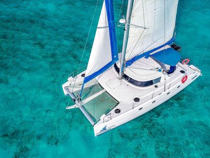 Catamaran Custom Built · 2015 · 4 Vents (1)