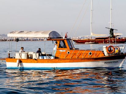 Barco a motor Custom Built · 2014 (reacondicionamiento 2022) · Poyraz Pasa (1)