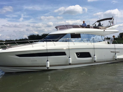 Bateau à moteur Jeanneau Prestige 550 Fly · 2016 · Pura Vida (1)