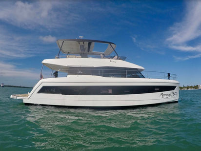 Catamarán Fountaine Pajot Helia 44 · 2005 · 44' Power Catamaran (1)