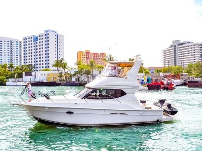 Motorboot Silverton 42 · 2006 · 42' Silverton Flybridge (0)