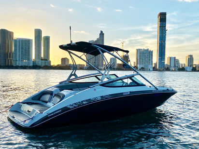 Hors-bord Yamaha SX230 · 2014 · Best Boat Experience in Miami (0)