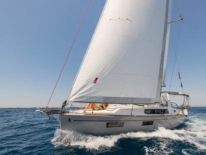 Sailboat Beneteau Oceanis 35.1 · 2017 · Sailorfly (1)