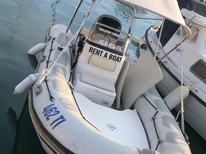 Bateau semi-rigide Valiant 520 · 2012 · VALIANT 520 (0)