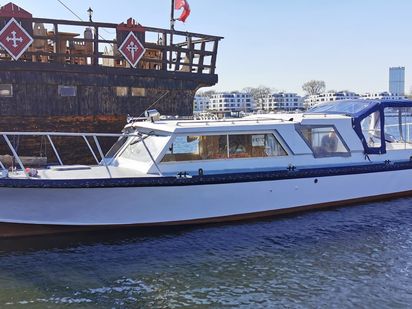 Houseboat Custom Built · 1980 · Miss Choi (0)