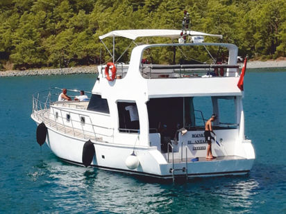 Barco a motor Custom Built · 2000 · Eliza 3 (Bojnice) (1)