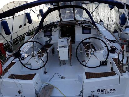 Segelboot Jeanneau Sun Odyssey 389 · 2016 · Geneva (1)