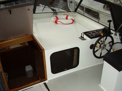 Bateau à moteur BEGE 900 AK · 2000 · Epsilon (1)