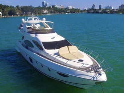 Bateau à moteur Azimut 68 · 2006 (réarmé 2019) · 68' Azimut (1)