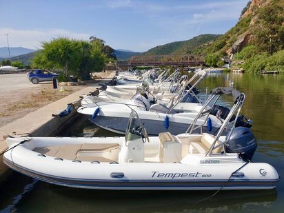 Bateau semi-rigide Capelli Tempest 600 · 2016 · Capelli 600 (1)