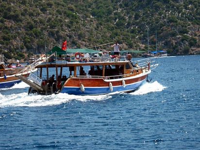 Barco a motor Custom Built · 1995 · Koray 2 (1)