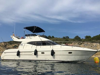 Bateau à moteur Azimut 400 · 1996 (0)