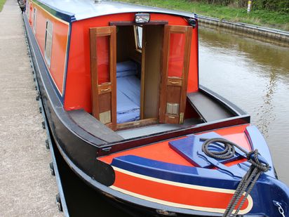 Houseboat Custom Built · 1980 · Wedgwood (1)