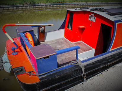 Houseboat Custom Built · 1970 · Lothbury Lady (1)