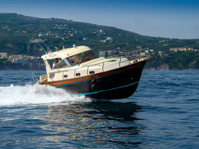 Motorboot Mimi Libeccio · 2015 (Umbau 2022) · Ilery (0)