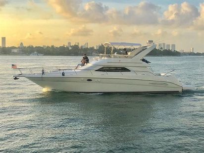 Barco a motor Sea Ray 45 · 2005 (reacondicionamiento 2018) · 45' Sea Ray Express Luxury Yacht (0)