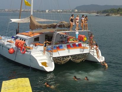 Catamarán Custom Built · 1990 · 56 Luxury Sailing Catamaran (1)