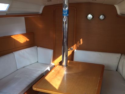 Voilier Jeanneau Sun Odyssey 379 · 2012 · TOPAZE (1)