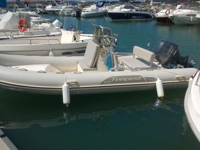 Bateau semi-rigide Capelli Tempest 530 · 2016 (0)