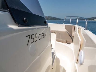 Bateau à moteur Quicksilver 755 · 2019 · Quicksilver 755 Activ Open (1)