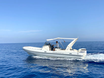 Bateau semi-rigide Capelli Tempest 800 · 2015 · CAPELLI 800 SUN (1)