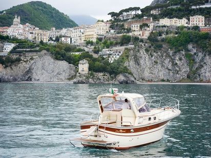 Motorboot Fratelli Aprea Sorrento 32 HT · 2007 (refit 2021) · My Queen (1)