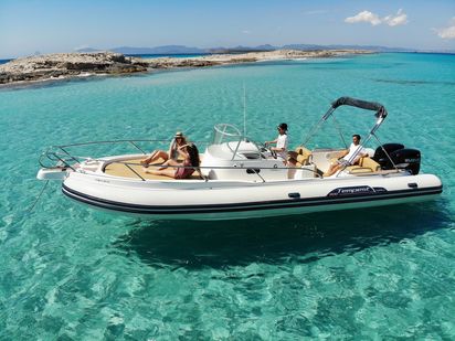 RIB Capelli Tempest 900 · 2015 (refit 2024) · Es imposible no puede  ser (0)