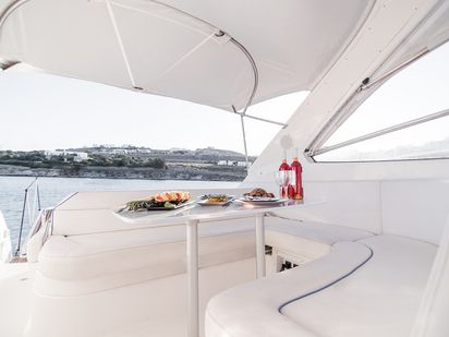 Sailboat Bavaria 37 · 2009 (refit 2019) · Aegean Blue (1)