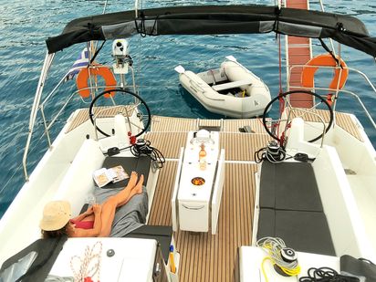 Velero Jeanneau Sun Odyssey 440 · 2020 · Holiday Kiss (1)