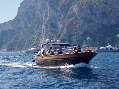 Barco a motor Nautica Esposito Futura Positano Open 38 · 2005 (reacondicionamiento 2018) · Il Cavaliere (0)