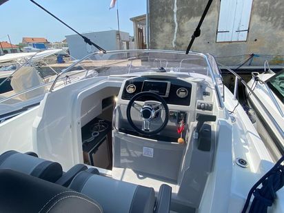 Motorboat Jeanneau Cap Camarat 7.5 WA · 2021 · Jeanneau (1)