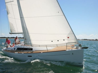Sailboat Beneteau Oceanis 37 · 2008 (0)