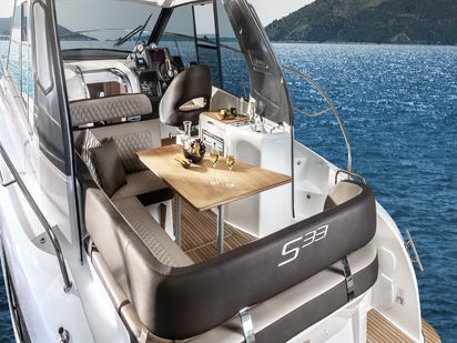 Motorboat Bavaria Sport 33 · 2022 · Palermo (1)