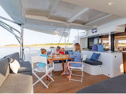 Catamaran Lagoon 46 · 2021 · Grand Blue (1)