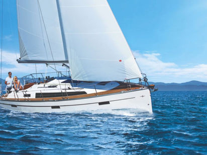 Żaglówka Bavaria Cruiser 37 · 2019 · Matija (0)