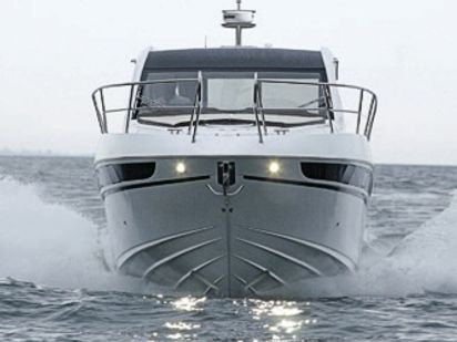 Motorboat Galeon 350 HTC · 2015 (0)