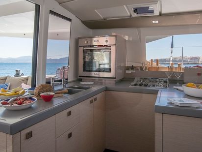 Catamarano Fountaine Pajot Astrea 42 · 2022 · PRES-A42-22-CR (1)