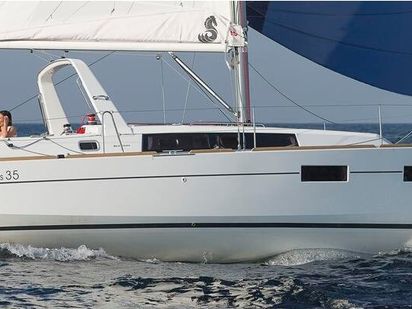 Voilier Beneteau Oceanis 35 · 2016 · Minta (0)