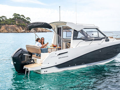 Motorówka szybka Quicksilver Activ 675 Bowrider · 2022 · Quicksilver Activ 675 Weekend (1)