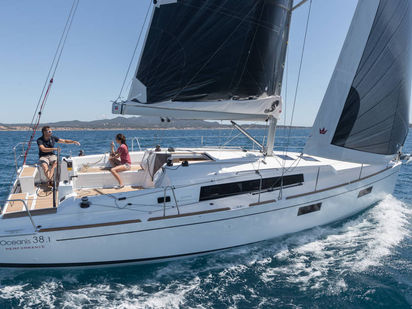 Zeilboot Beneteau Oceanis 38.1 · 2022 · Calix (1)