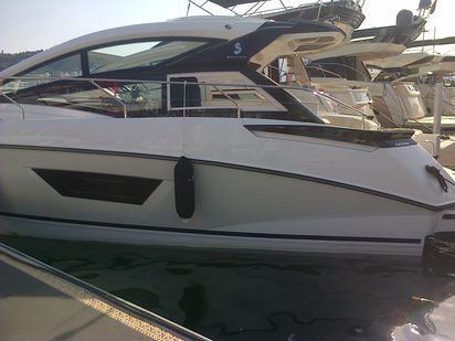 Motorboat Beneteau Gran Turismo 40 · 2019 · Valparaiso (1)