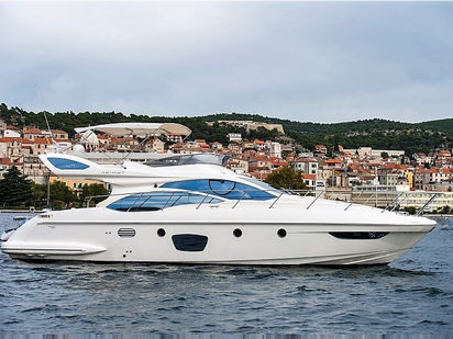 Bateau à moteur Azimut 47 · 2007 (0)