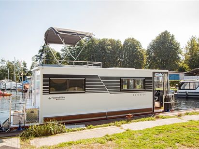 Houseboat Flexmarine Flexmobil 8.0 · 2021 · Lilly 22 plus (1)