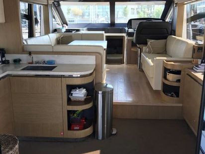 Bateau à moteur Absolute 52 Fly · 2018 (réarmé 2021) · LUMAR (1)